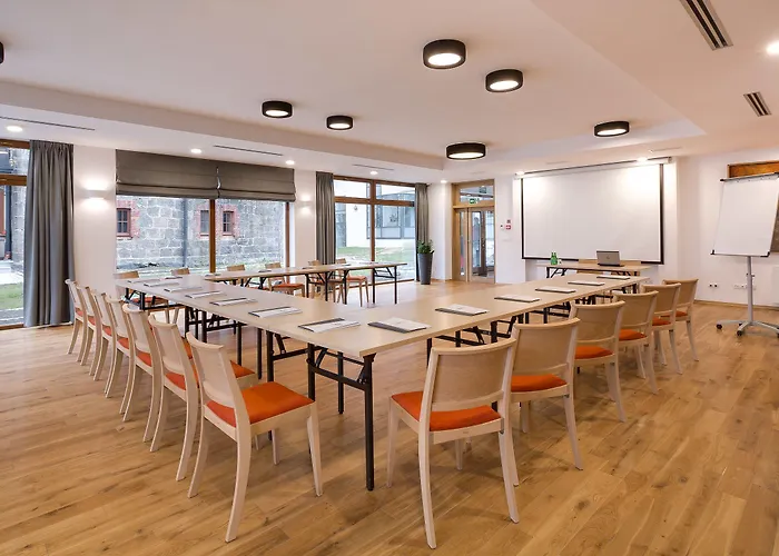 Zamek Ksieza Gora 아파트호텔 카르파츠