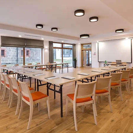 Zamek Ksieza Gora Apart Otel Karpacz